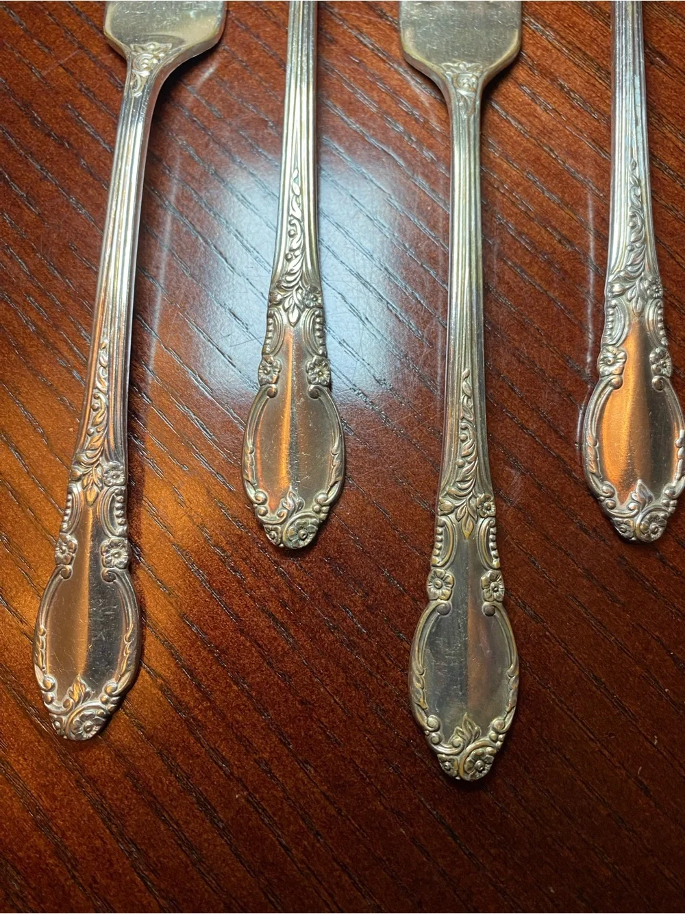 Vintage Enchantment Rogers 1881 Oneida Silver-Plated Dinner Forks - Set of 7